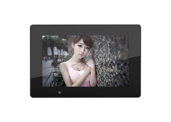 OEM ODM usine Frameo APP 7 pouces cadre partager des photos vidéos Wifi cadres photo numériques avec écran tactile